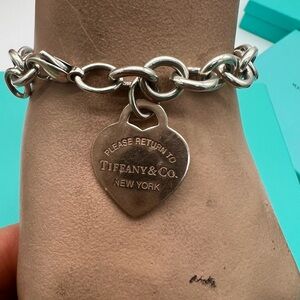 🔴Authentic TIFFANY& CO RUBEDO Metal RTT Heart Charm Tag Link Bracelet 🔴